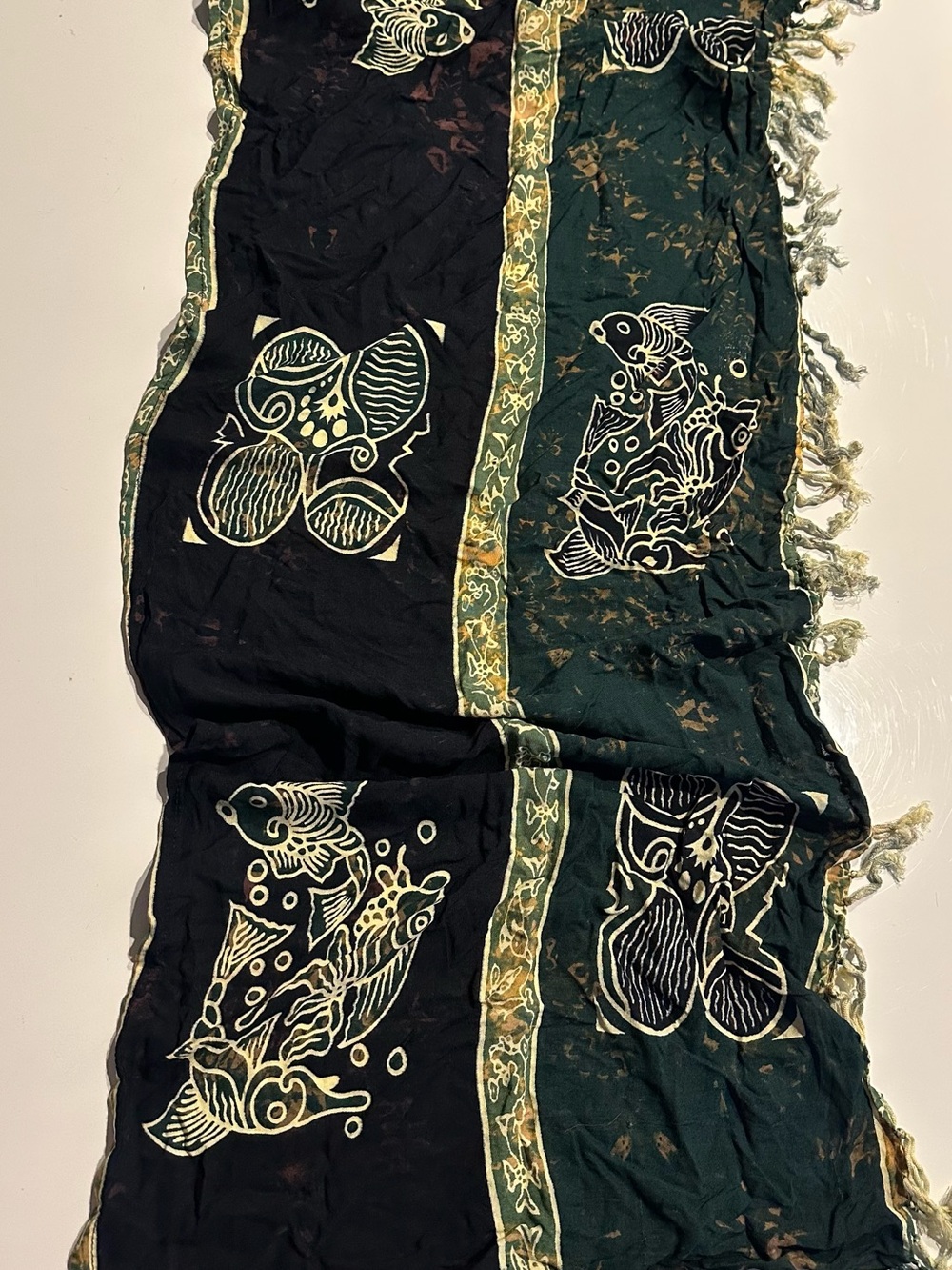 Koko Knot Women’s Sarong Green Fish Fringed Rayon Beach Cover Wrap 16x45 Resort